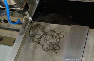 ЧПУ искровой гравёр из ДВД на рельсах 25 03 2020 -9.JPG